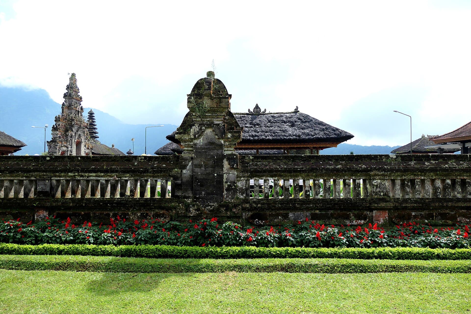 The lakeside temple of Ulun Danu Beratan, Bali, Indonesia.