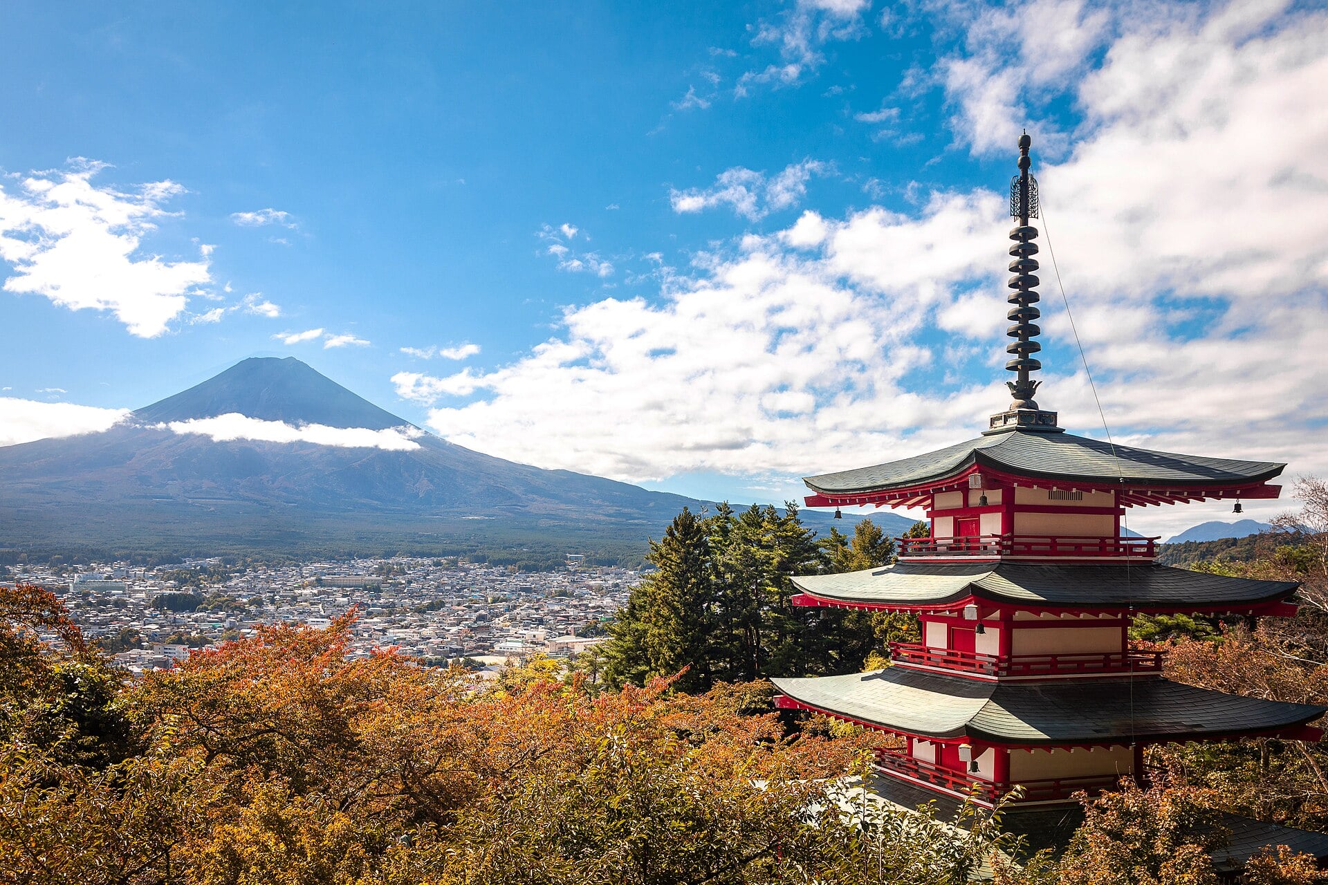 The Chureito Pagoda with Mount Fuji behind it, Japan.