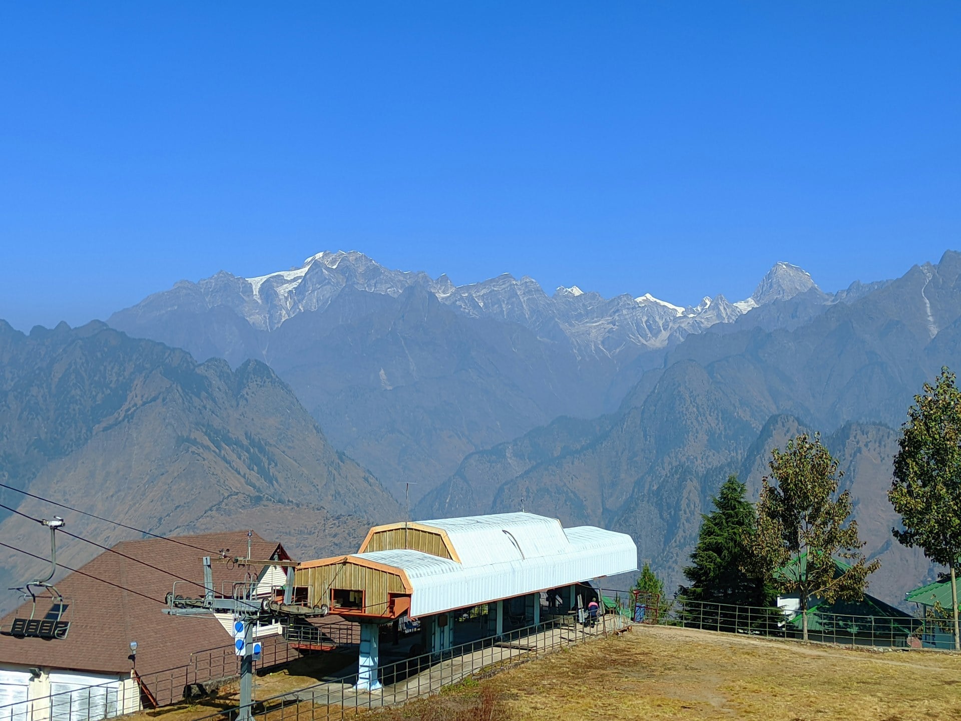 Auli — ski lift against Garhwal snow peaks