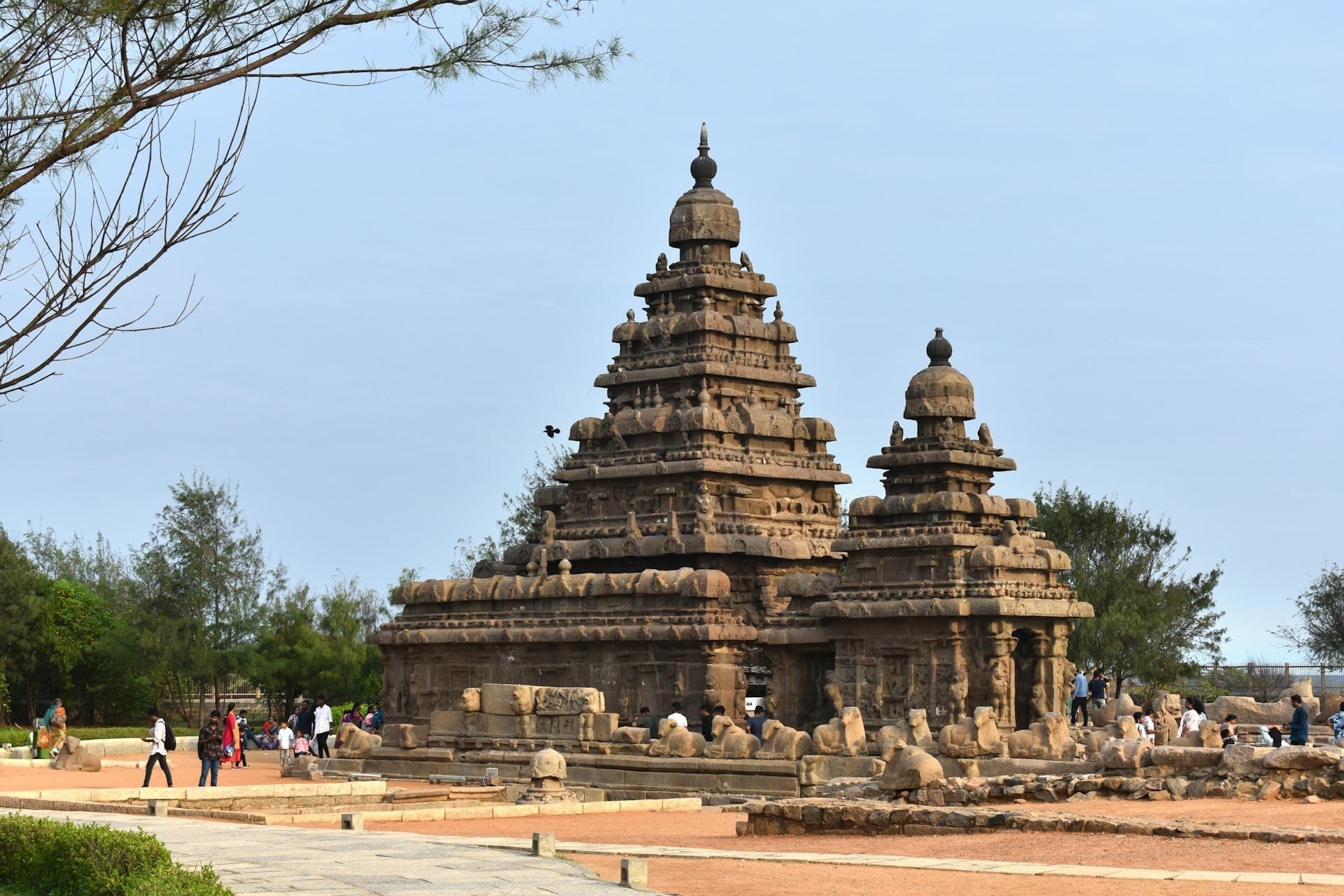 Mahabalipuram — Shore Temple (Pallava-era vimana)